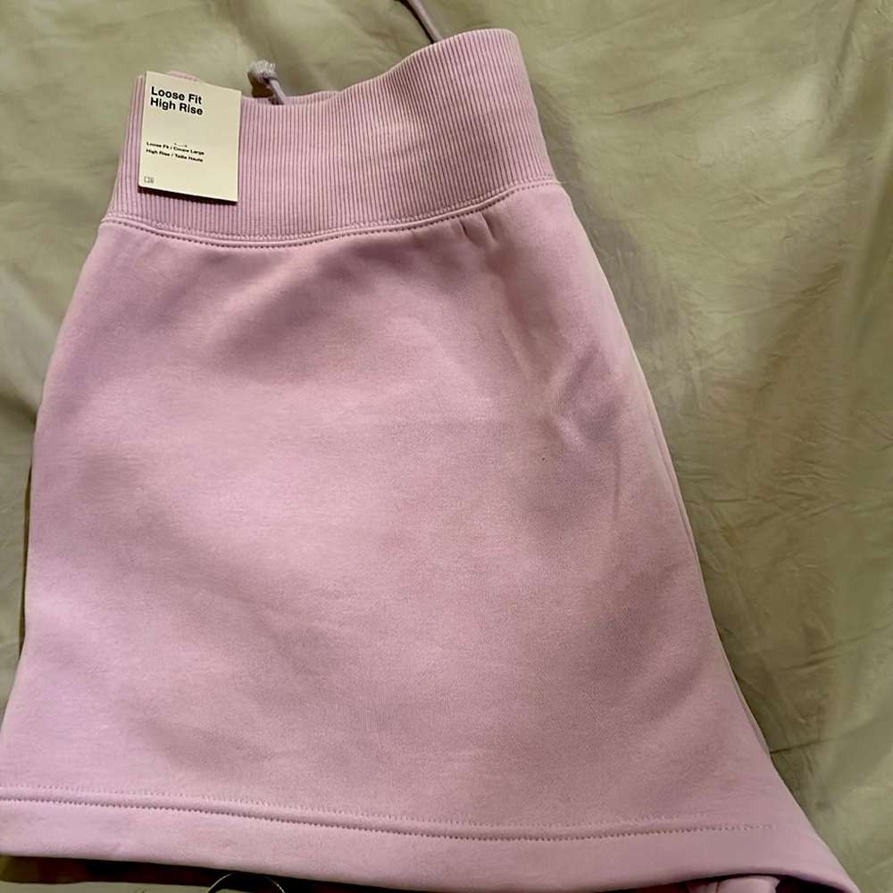 Loose fit high rise Nike shorts